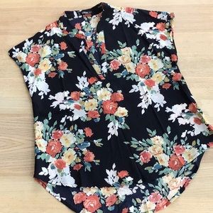 NWOT Shein floral top